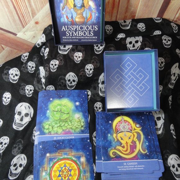 Auspicious Symbols Oracle Cards 44 cards w/Booklet~hard box, never used - Picture 3 of 3